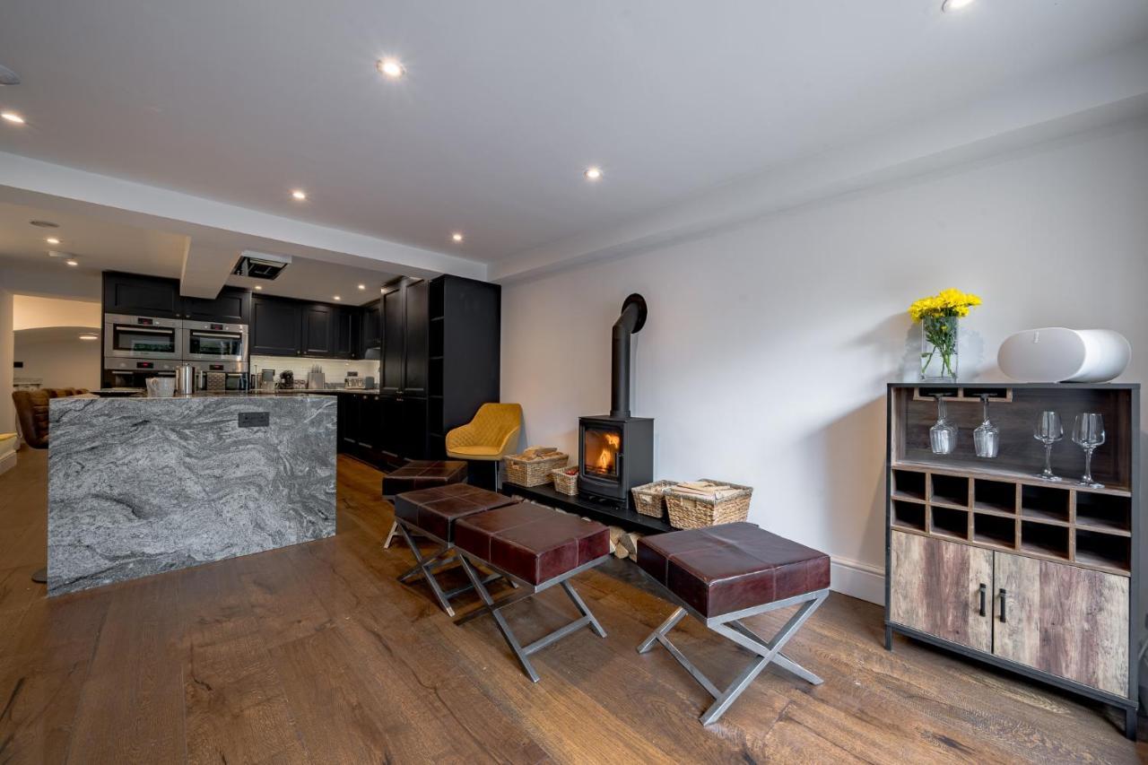 Luxurious Grand 6 Bedroom Home In Bath - Perfect For Groups & Sleeps 12! Exterior foto